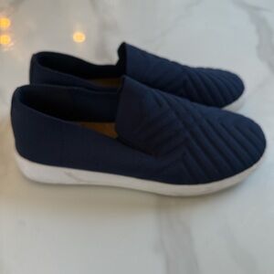White Mountain Navy Slip-On Shoes